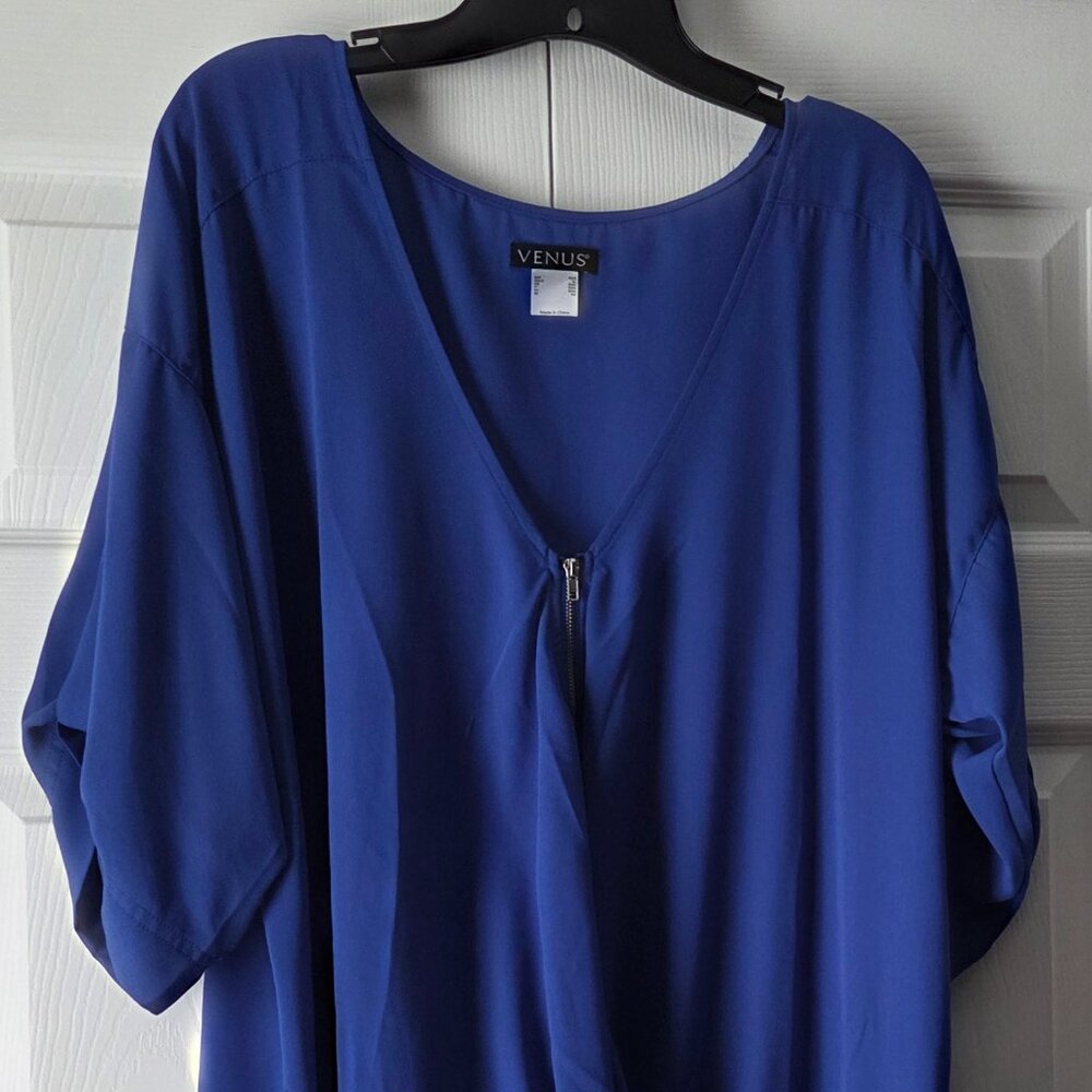 Venus  Sheer Top w/ Zippered Front & Button up sleeves. Size XL - Picture 3 of 8